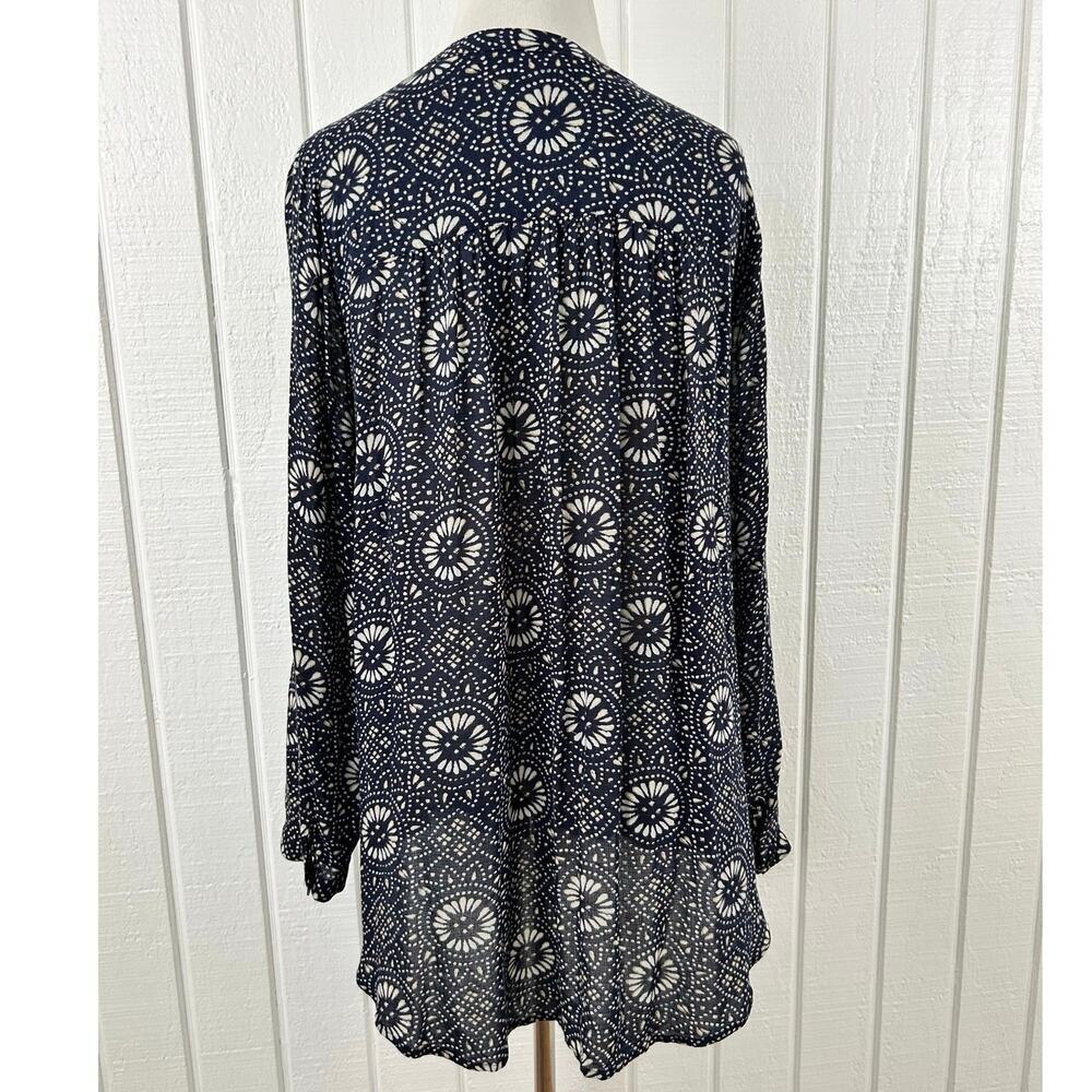 Lucky Brand Navy Floral Medallion Boho Tunic Top Long Sleeve Rayon Medium - Picture 6 of 8